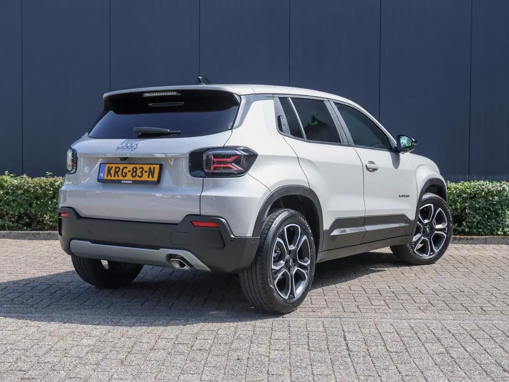 Jeep Avenger 1.2 100pk Summit uit 2025, foto 5