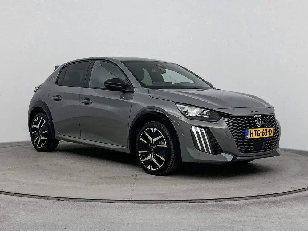 Peugeot 208 GT Hybrid 110 pk Automaat uit 2025, foto 8