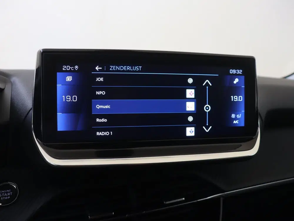 Peugeot 208 1.2 PureTech 100PK Allure Pack Camera uit 2021, foto 16