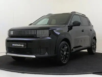 Fiat Grande Panda 1.2 100PK Hybrid ICON Parkeerhulp uit 2025