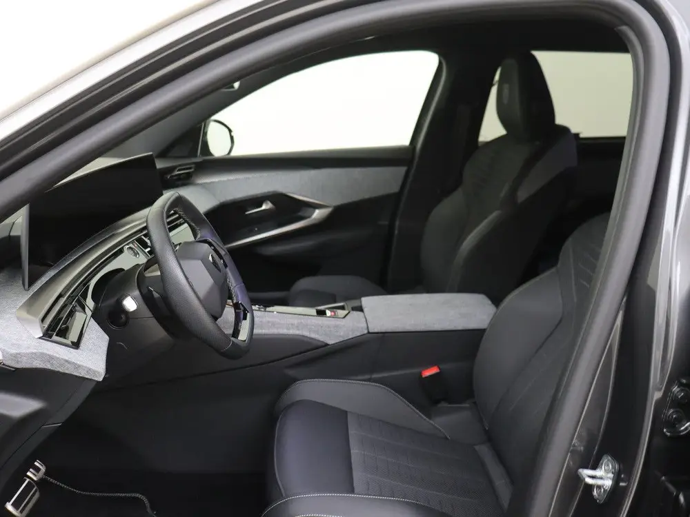 Peugeot 5008 1.2 Hybrid 145PK GT uit 2025, foto 10