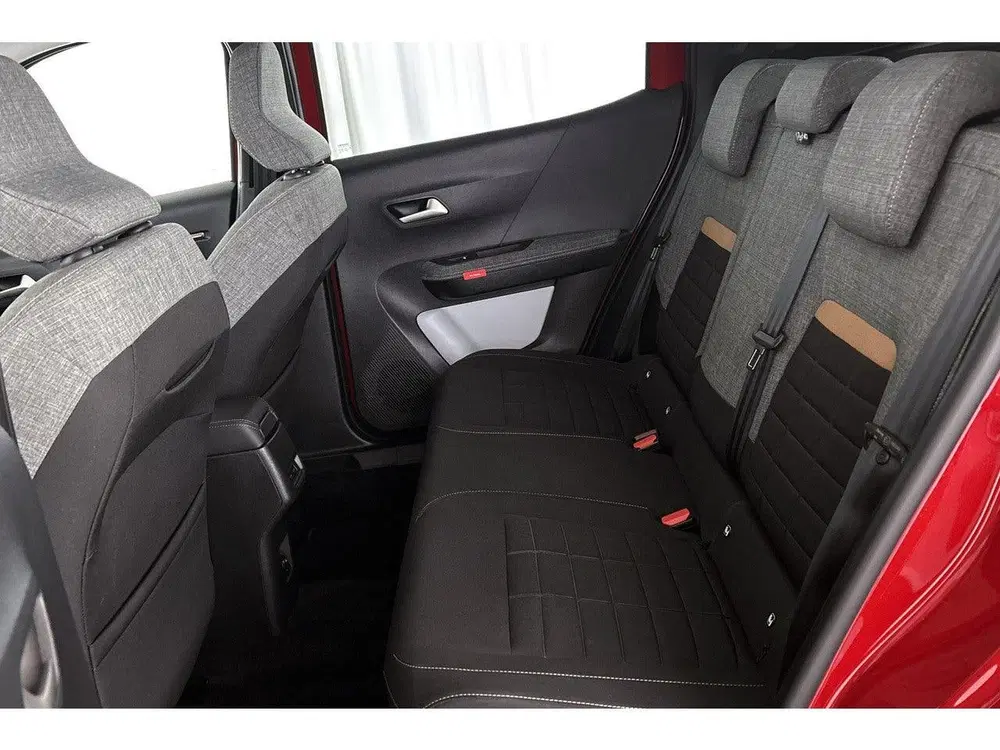 Citroën C3 Aircross 1.2 Hybrid 145pk Plus Achteruitrijcamer uit 2025, foto 8