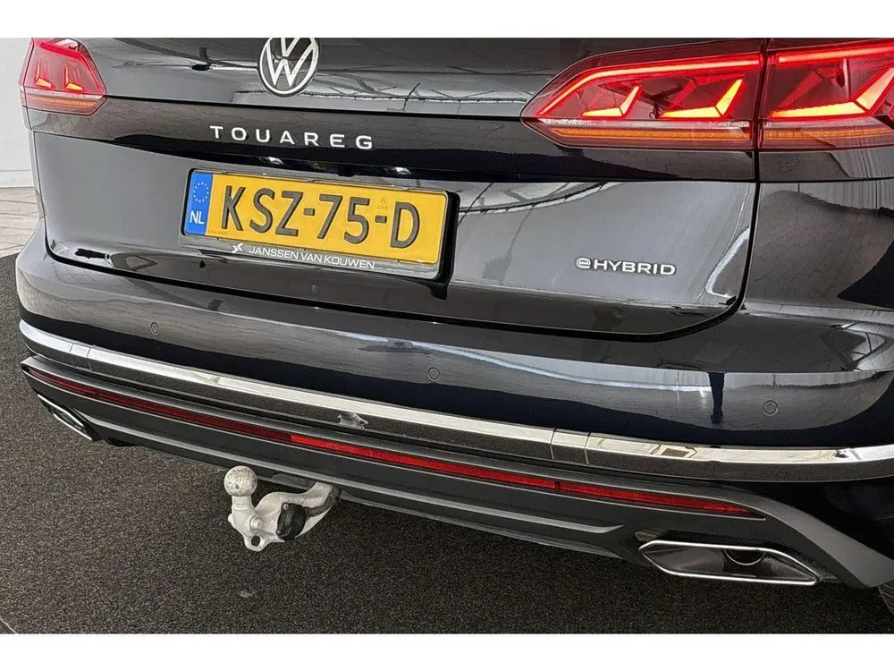 Volkswagen Touareg 3.0 TSi eHybrid 4MOTION Luchtvering Panor uit 2022, foto 12