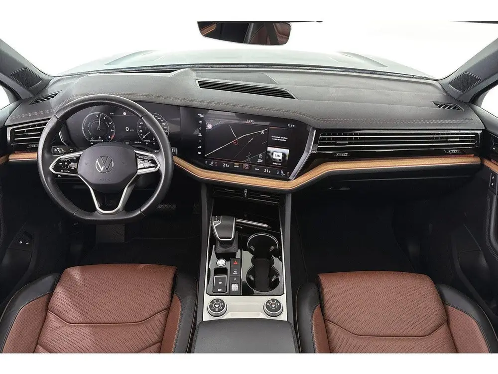 Volkswagen Touareg 3.0 TSi eHybrid 4MOTION Luchtvering Panor uit 2022, foto 7
