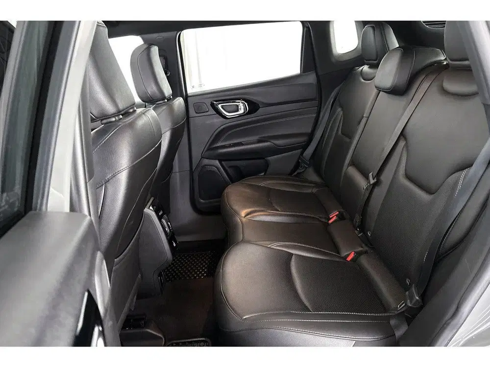 Jeep Compass 4xe 240 Plug-in Hybrid Electric S Panorama uit 2022, foto 10