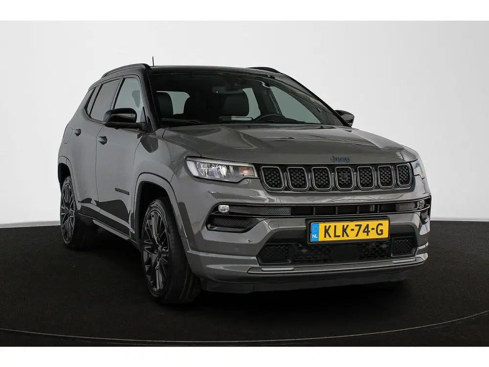 Jeep Compass 4xe 240 Plug-in Hybrid Electric S Panorama uit 2022, foto 2
