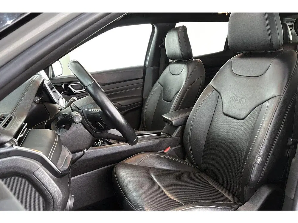 Jeep Compass 4xe 240 Plug-in Hybrid Electric S Panorama uit 2022, foto 6