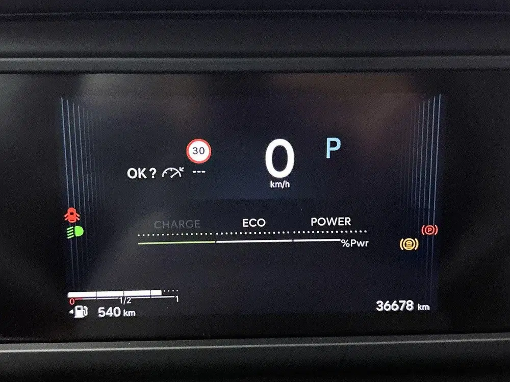 Citroën C4 1.2 Hybrid 136pk Plus Automaat uit 2025, foto 14