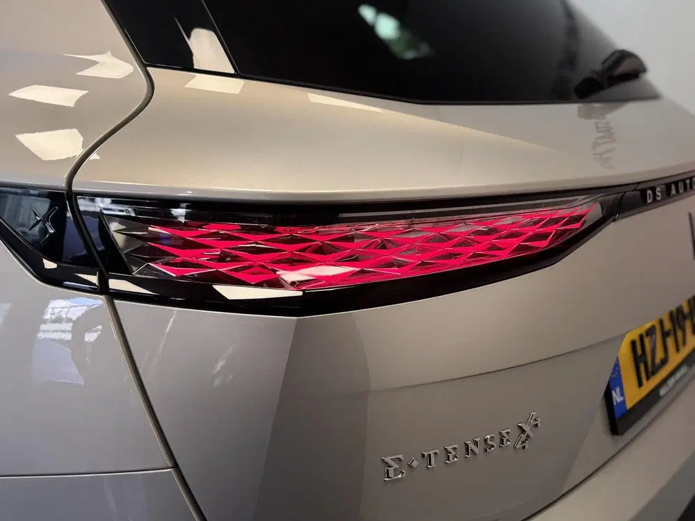 DS Automobiles DS 7 DS DS 7 Opéra e-Tense 300pk PHEV 4x4 e-EAT uit 2024, foto 11