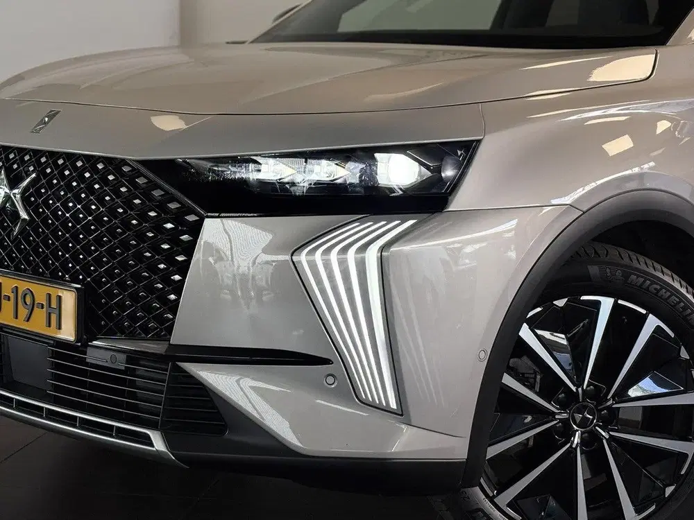 DS Automobiles DS 7 DS DS 7 Opéra e-Tense 300pk PHEV 4x4 e-EAT uit 2024, foto 2