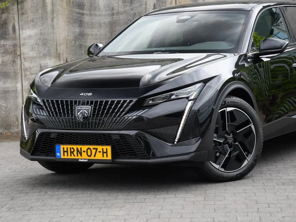 Peugeot 408 GT 1.2 PureTech 130pk Automaat DODE HOEK uit 2025, foto 2