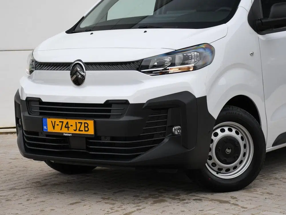 Citroën Jumpy GB L2H1 1.5 BlueHDI 120pk SURROUND NAV PAK uit 2024, foto 2