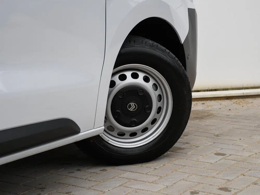 Citroën Jumpy GB L2H1 1.5 BlueHDI 120pk SURROUND NAV PAK uit 2024, foto 6