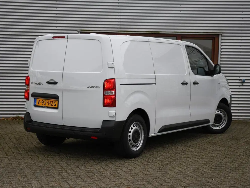 Citroën Jumpy GB L2H1 1.5 BlueHDI 120pk SURROUND NAV PAK uit 2024, foto 4