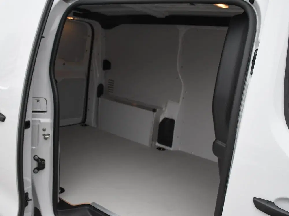 Fiat Scudo L3H1 1.5 Diesel 120pk TREKHAAK AFNEEMBAAR uit 2024, foto 9