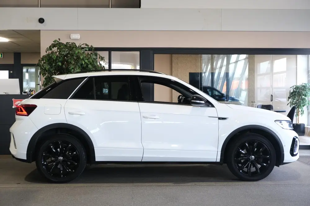 Volkswagen T-Roc 1.5 TSI R-Line DSG Facelift Black IQ Cam AC uit 2022, foto 8