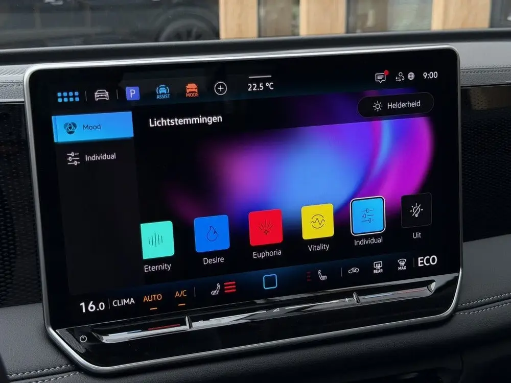 Volkswagen Tiguan Life 1.5 TSI PHEV DSG 204 Pk | Pano | Trek uit 2026, foto 18