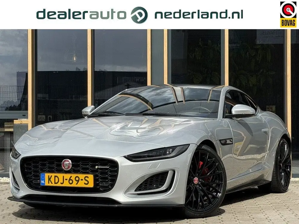 Jaguar F-Type P300 RWD R-Dynamic (bj 2021, automaat) uit 2021