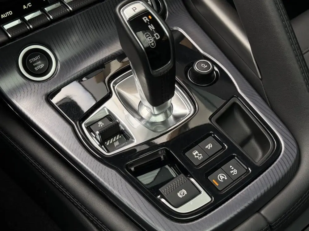 Jaguar F-Type P300 RWD R-Dynamic (bj 2021, automaat) uit 2021, foto 14