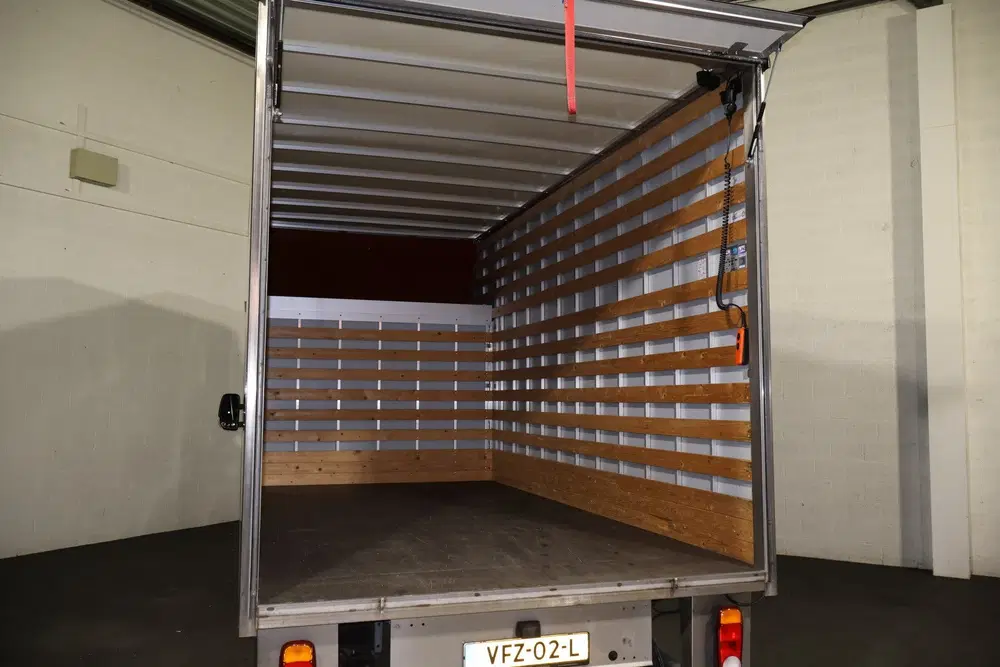Opel Movano 2.3 CDti Bakwagen Spiegelbak met Laadklep uit 2020, foto 13