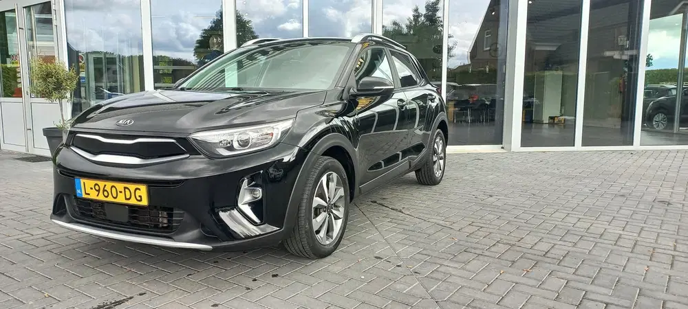 Kia Stonic 1.0 T-GDi MHEV DynamicPlusLine uit 2021, foto 2