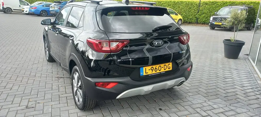 Kia Stonic 1.0 T-GDi MHEV DynamicPlusLine uit 2021, foto 4