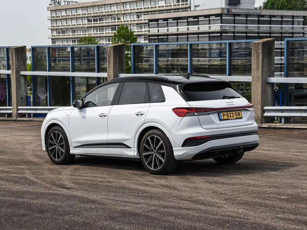 Audi Q4 e-tron 40 Launch edition S Competition 77 kWh uit 2022, foto 10