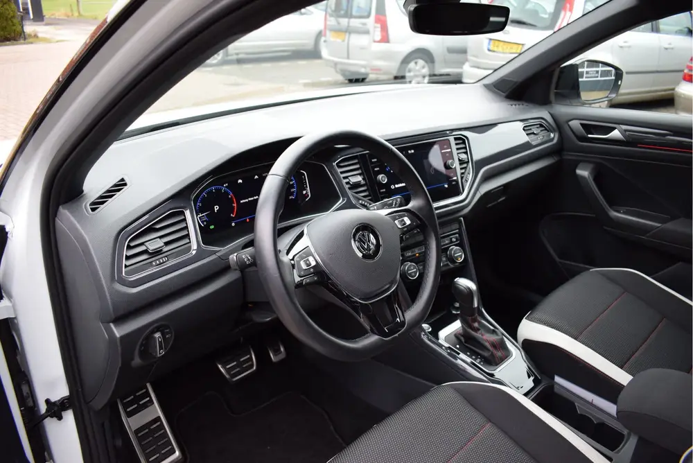 Volkswagen T-Roc 1.5 TSI Sport Business R-line Achteruitrij uit 2019, foto 3