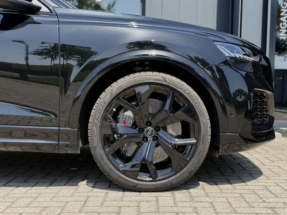 Audi RS Q8 4.0 TFSI quattro Dynamic+ uit 2023, foto 10