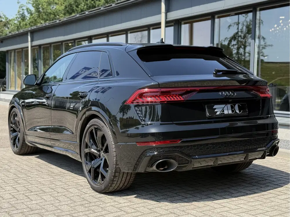 Audi RS Q8 4.0 TFSI quattro Dynamic+ uit 2023, foto 2