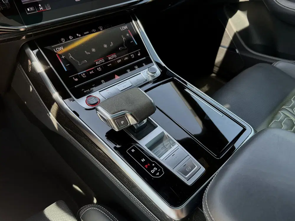 Audi RS Q8 4.0 TFSI quattro Dynamic+ uit 2023, foto 20