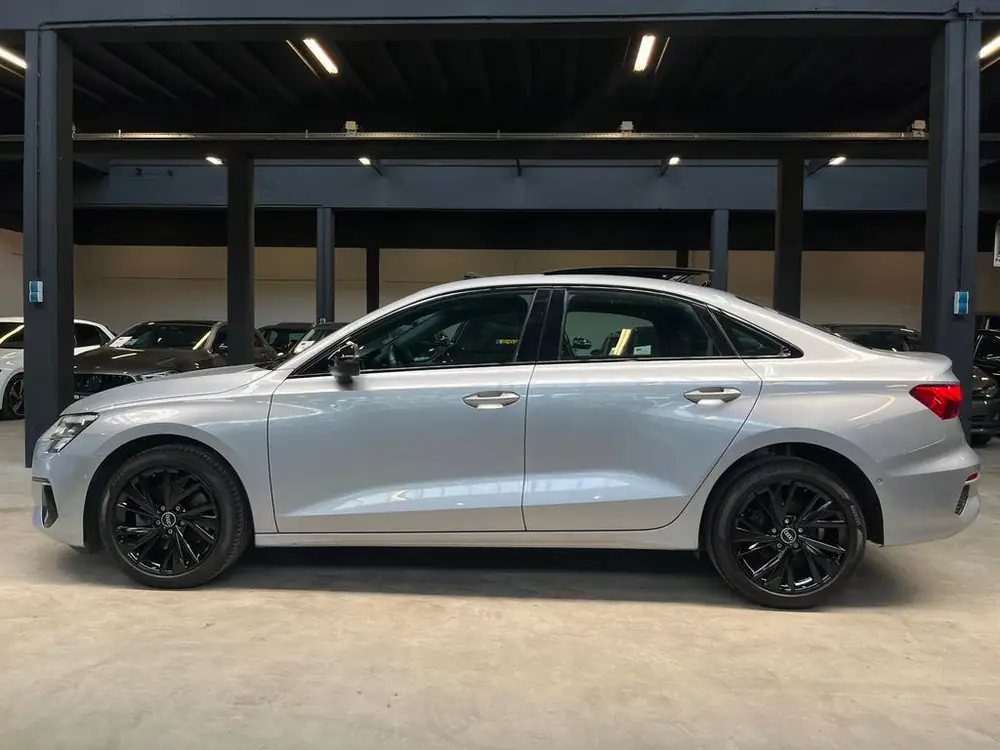 Audi A3 LIMOUSINE 35 TFSI S edition Pano/Carplay/Camera/ACC uit 2021, foto 3