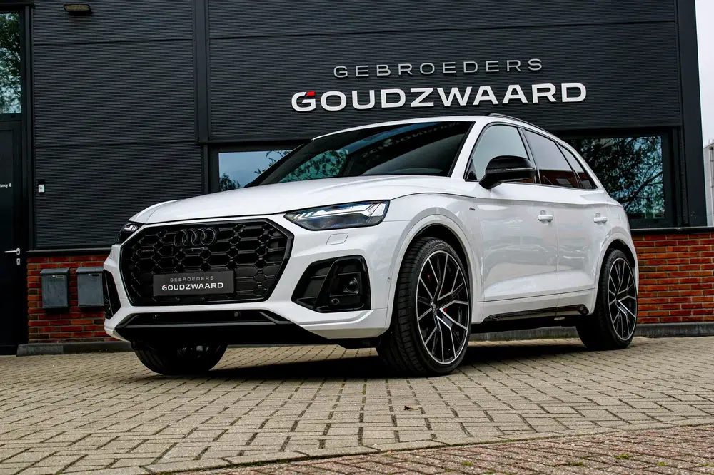Audi Q5 55 TFSI e S edition uit 2022, foto 8