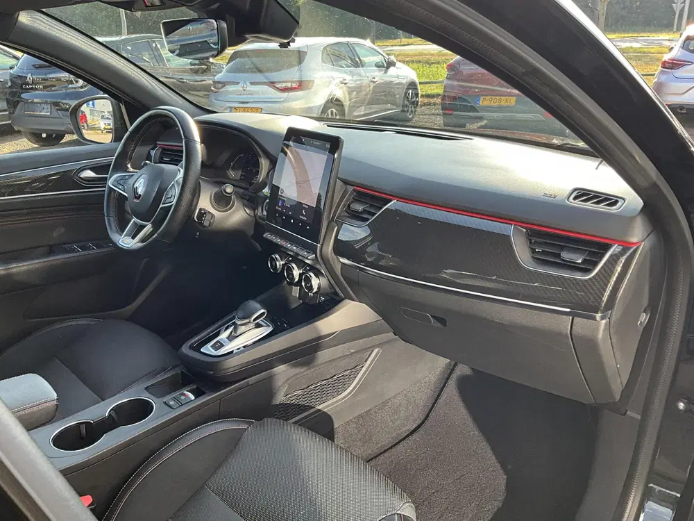 Renault Arkana 1.6 E-Tech hybrid 145 R.S. Line uit 2022, foto 14