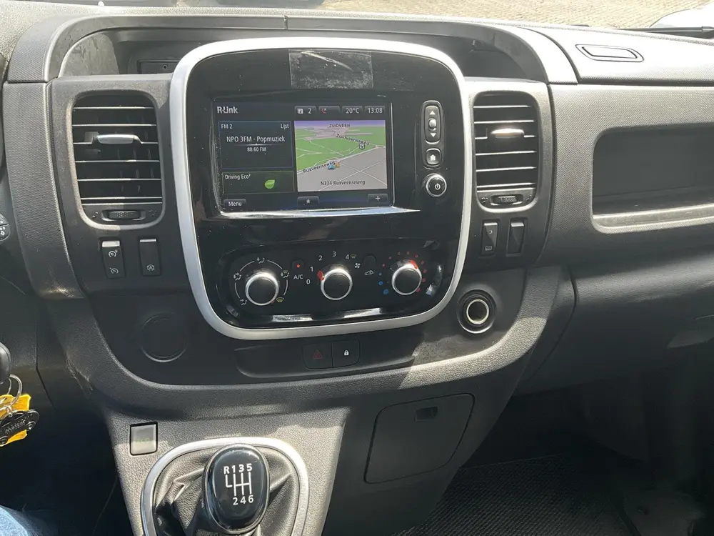 Renault Trafic 2.0 dCi 145 T29 L2H1 Comfort uit 2021, foto 8