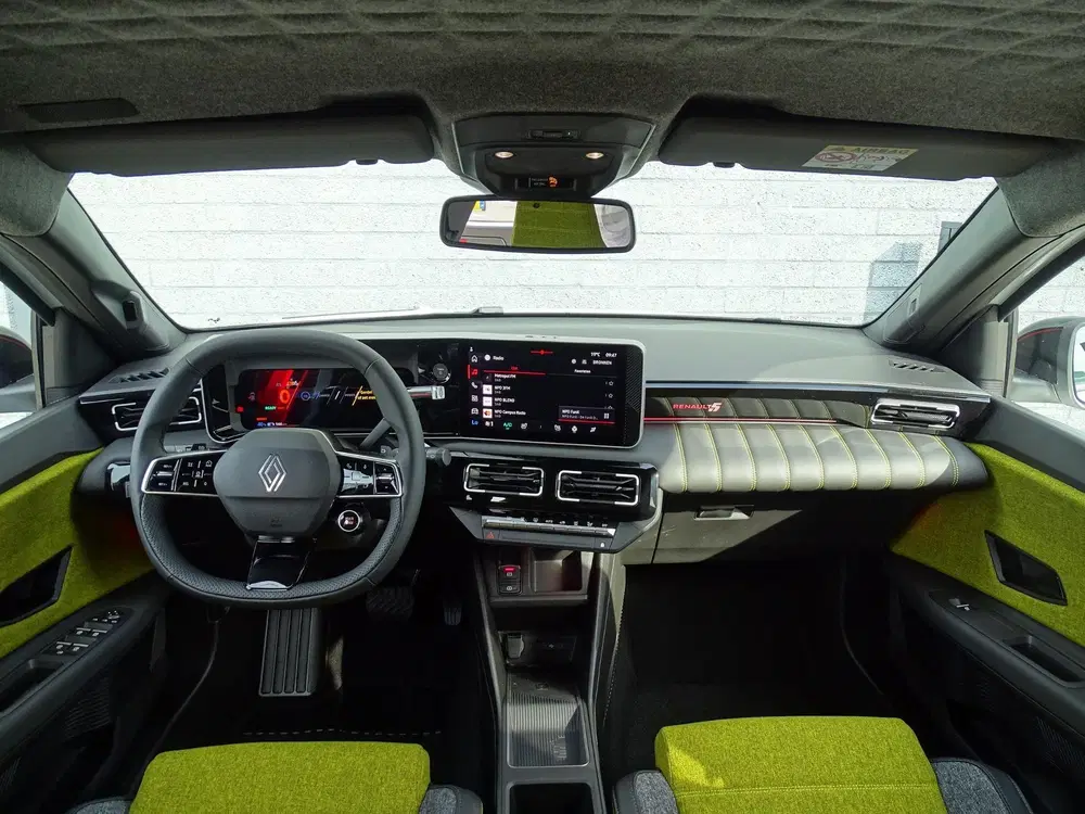 Renault 5 comfort range iconic cinq 52 kWh NU 5 JAAR uit 2026, foto 3