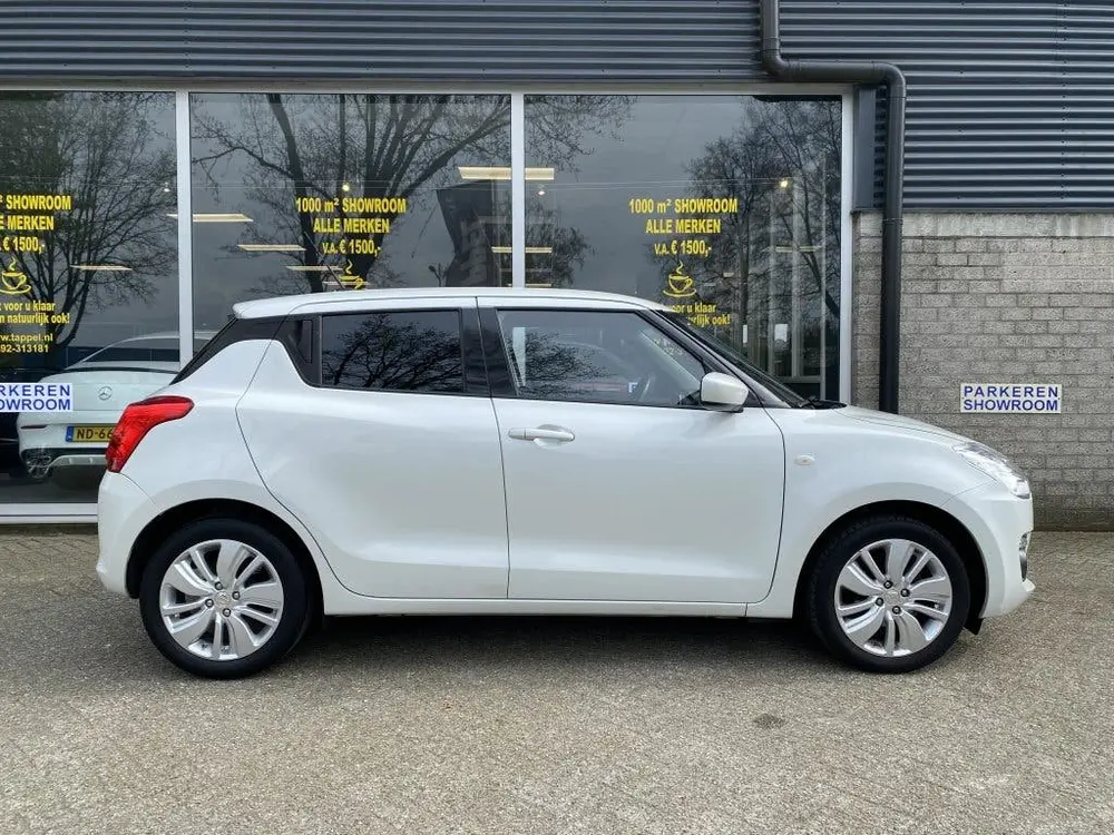 Suzuki Swift 1.2 Select Stoelverwarming/Carplay/L.M. uit 2019, foto 11