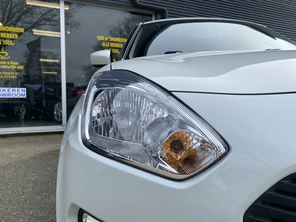 Suzuki Swift 1.2 Select Stoelverwarming/Carplay/L.M. uit 2019, foto 4