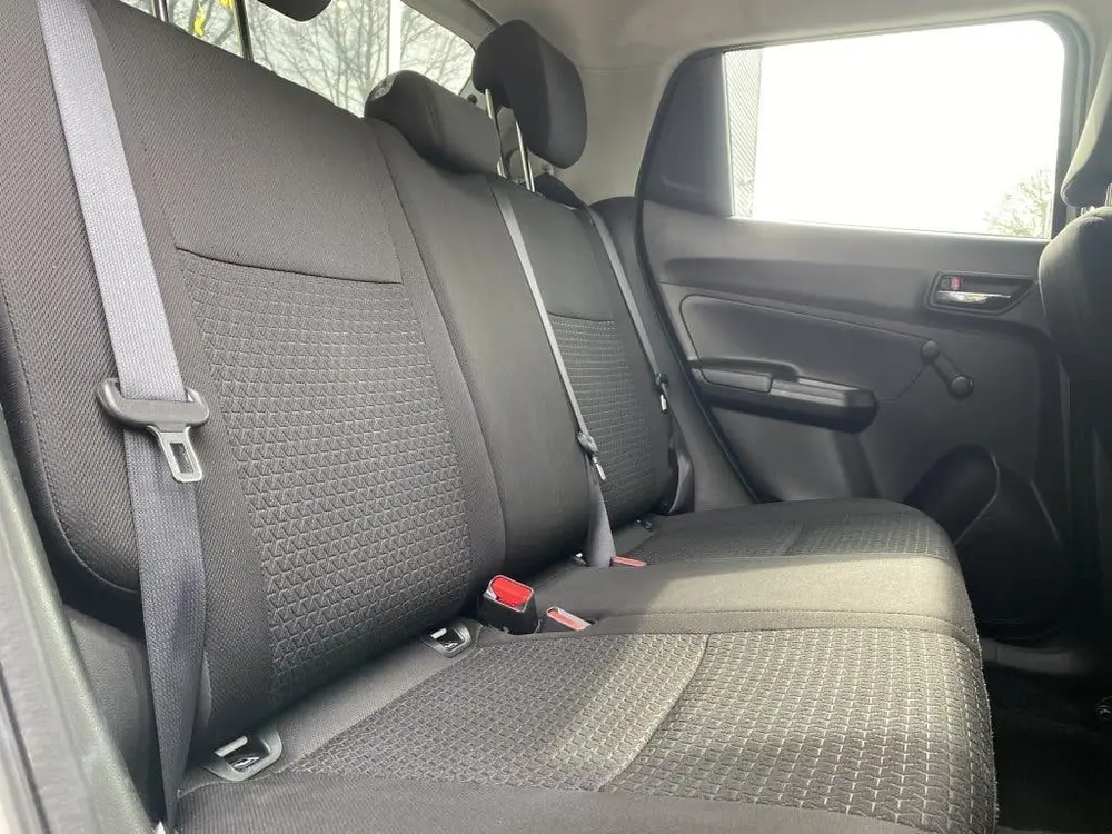 Suzuki Swift 1.2 Select Stoelverwarming/Carplay/L.M. uit 2019, foto 9