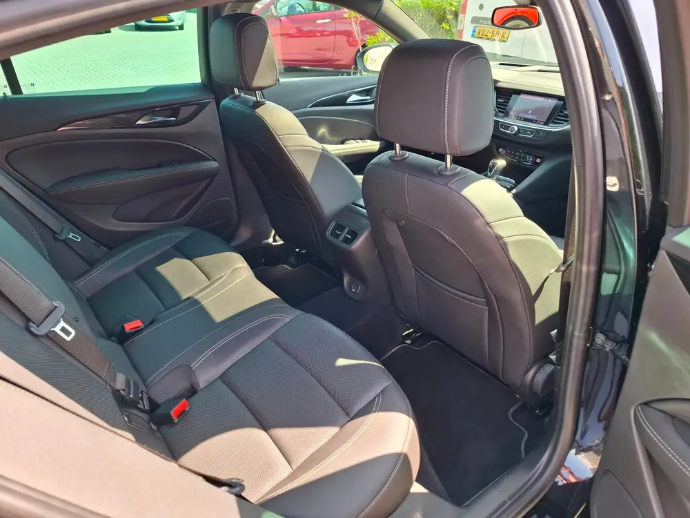 Opel Insignia Grand 1.6 Turbo Exclusive OPC FULL OPTIO uit 2019, foto 16