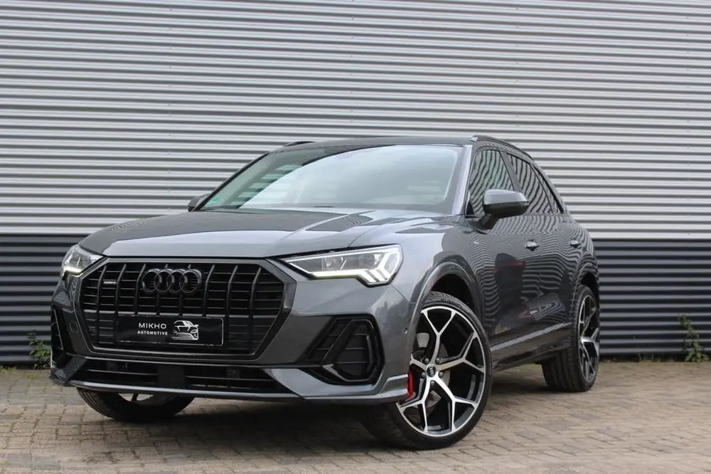 Audi Q3 45 TFSI quattro | S-Line | Trekhaak | Keyless | Dode uit 2019