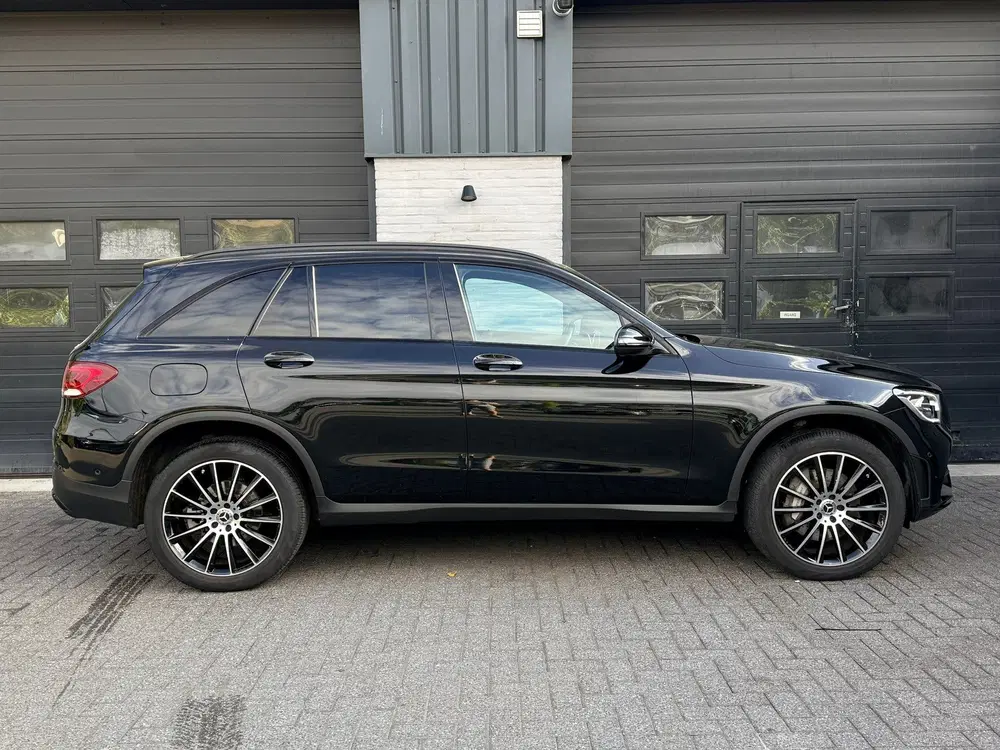 Mercedes-Benz GLC 300e 4MATIC Business Solution AMG uit 2022, foto 17