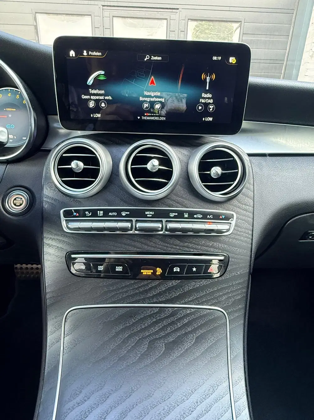 Mercedes-Benz GLC 300e 4MATIC Business Solution AMG uit 2022, foto 9