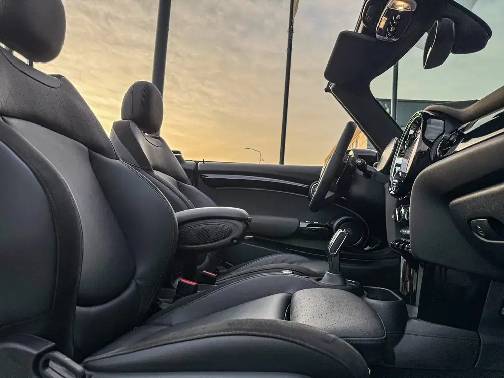 Mini Cabrio 2.0 John Cooper Works JCW Pack F1 aut 231p uit 2023, foto 8
