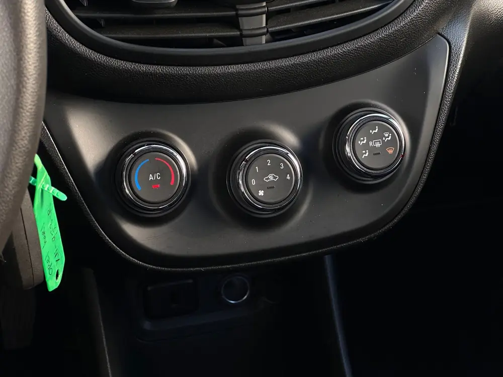 Opel Karl 1.0 ecoFLEX Edition Automaat uit 2019, foto 12