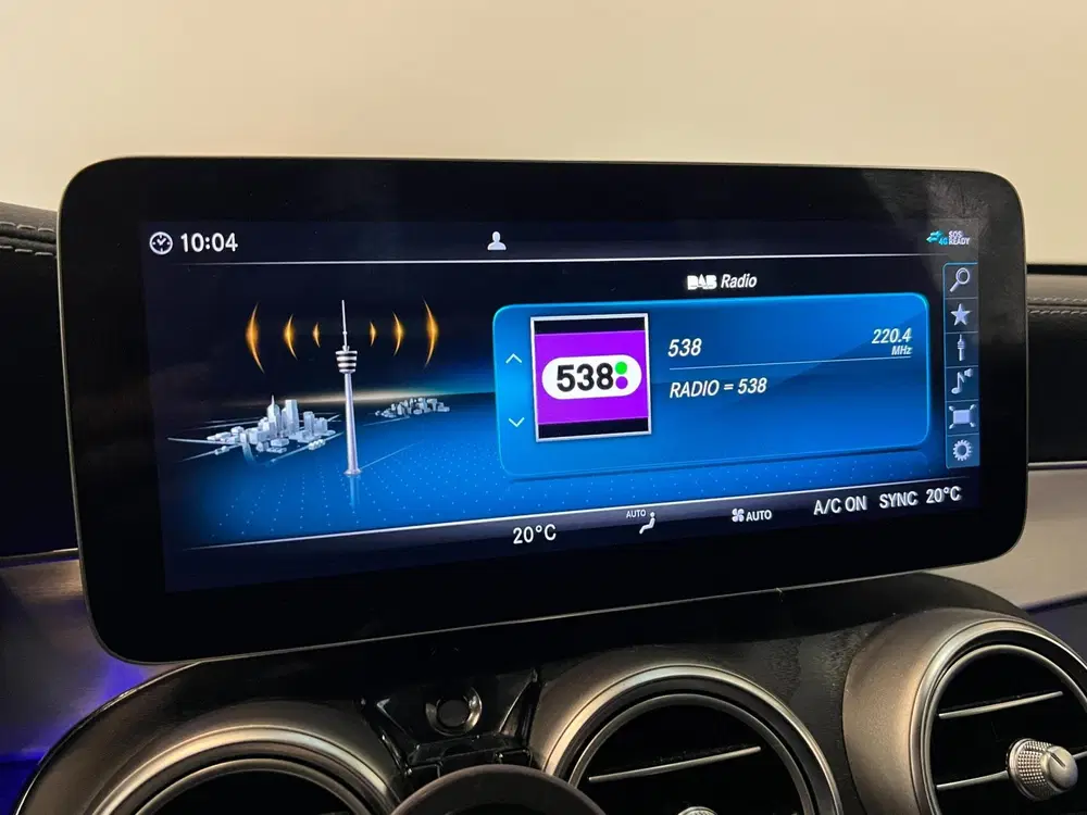 Mercedes-Benz C-Klasse 300e uit 2021, foto 16