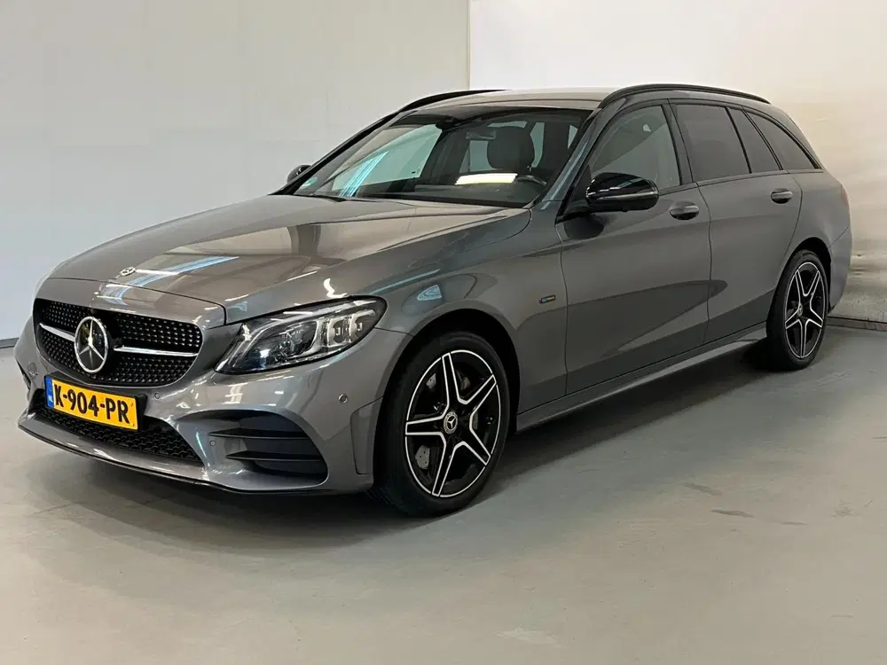 Mercedes-Benz C-Klasse 300e uit 2021, foto 3