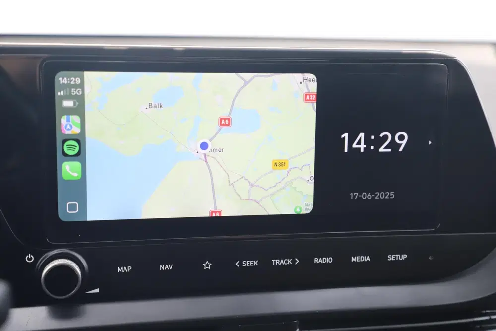 Hyundai BAYON 1.0 T-GDI Premium Navigatie Achteruitrijca uit 2022, foto 17