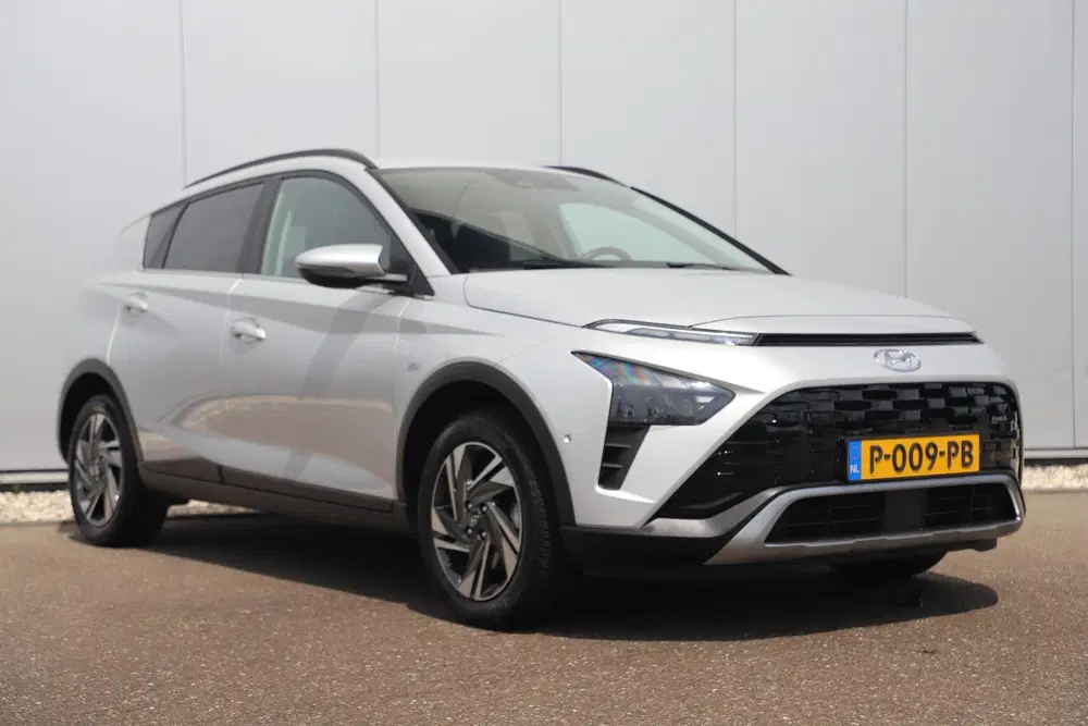 Hyundai BAYON 1.0 T-GDI Premium Navigatie Achteruitrijca uit 2022, foto 3