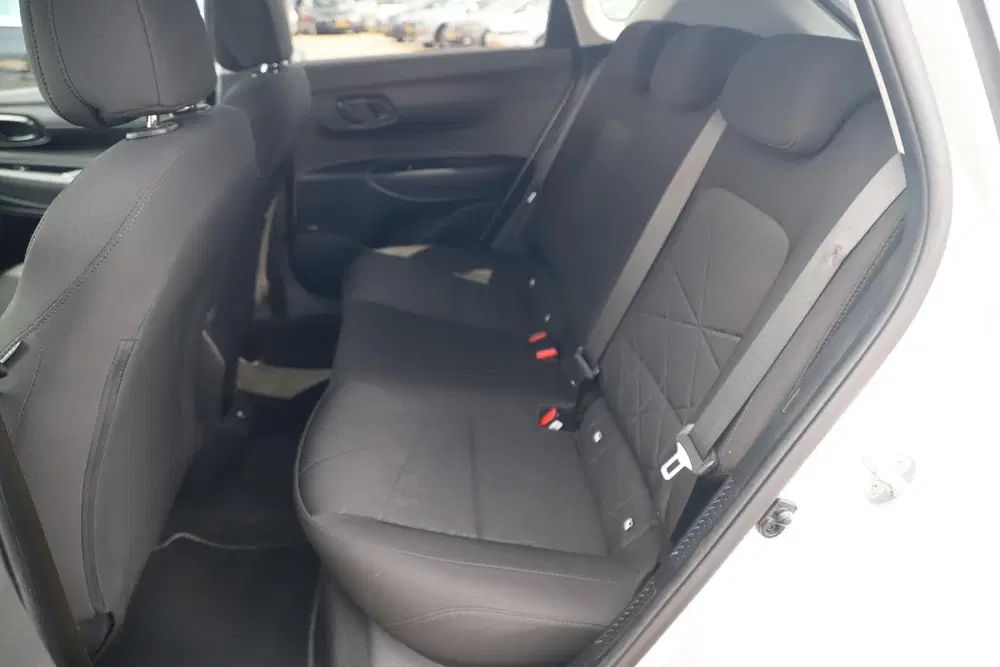 Hyundai BAYON 1.0 T-GDI Premium Navigatie Achteruitrijca uit 2022, foto 7